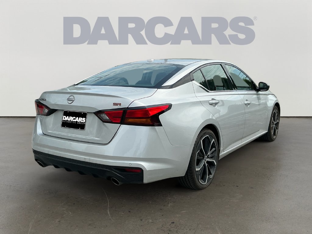 Used 2024 Nissan Altima 2.5 SR FWD image 7