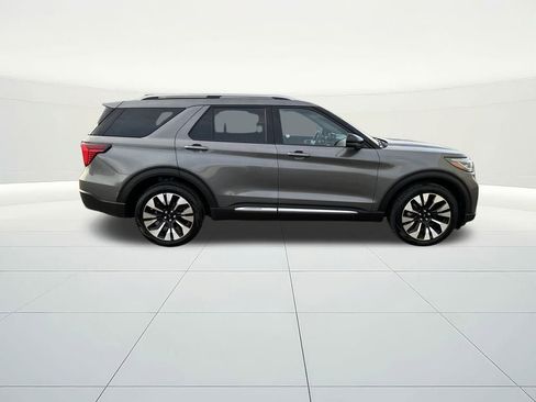 Used 2025 Ford Explorer Platinum w/ LUX Leather Package image 6