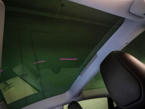 Used 2025 Tesla Model 3 Long Range RWD image 8