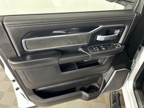 Used 2022 RAM 2500 Laramie AWD/4WD image 12