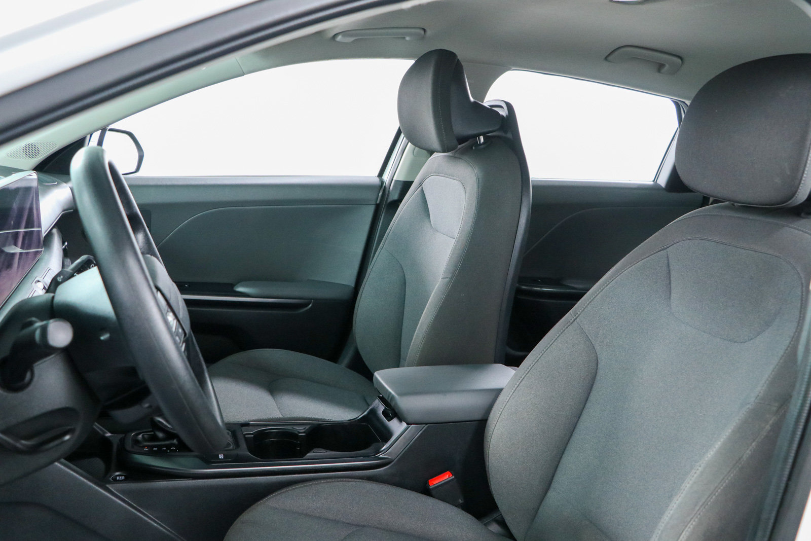Used 2025 Kia K4 FWD image 23