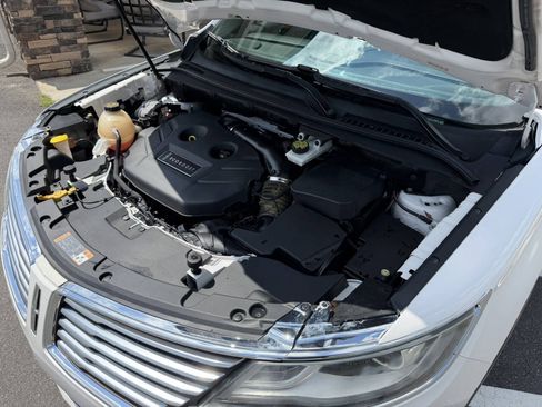 Used 2017 Lincoln MKC Reserve AWD/4WD image 37