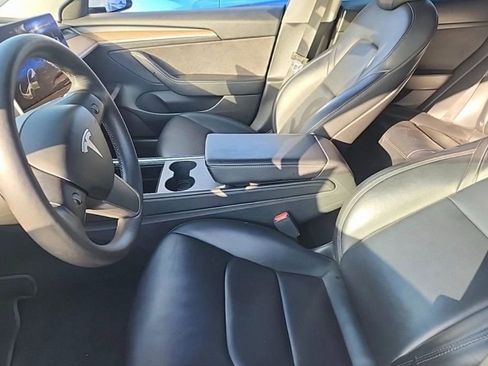 Used 2022 Tesla Model 3 Long Range image 4