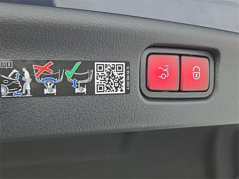 New 2026 Mercedes-Benz C 300 C 300 image 27