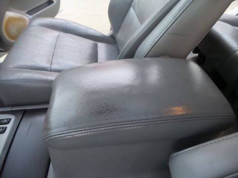 Used 2003 Toyota Land Cruiser image 46