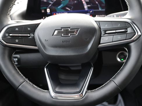 Used 2025 Chevrolet Traverse LT w/ Midnight/Sport Edition AWD/4WD image 19