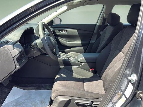 Used 2025 Honda Accord LX image 11
