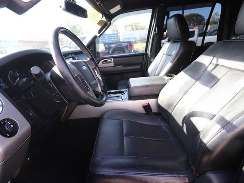 Used 2017 Ford Expedition EL Limited image 2