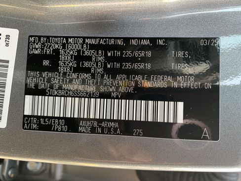 Used 2025 Toyota Highlander XLE AWD/4WD image 36