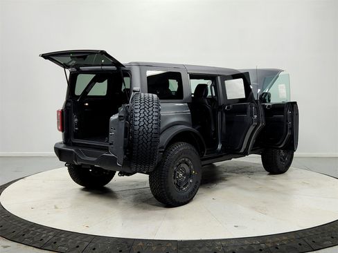 New 2025 Ford Bronco Badlands image 15