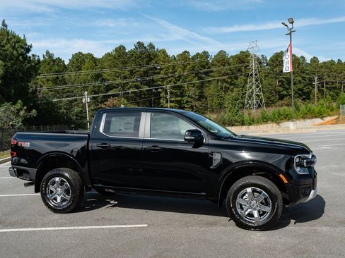 New 2025 Ford Ranger Lariat w/ FX4 Off-Road Package AWD/4WD image 12