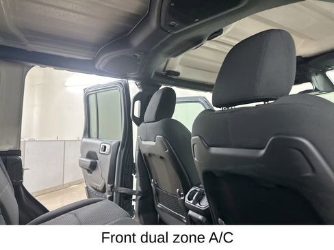 Used 2025 Jeep Wrangler Unlimited Rubicon 4xe w/ Convenience Group AWD/4WD image 22