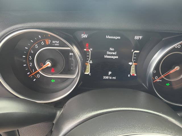 Used 2022 Jeep Gladiator Overland AWD/4WD image 14