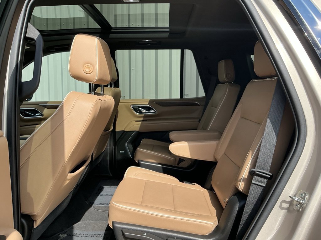 Used 2021 Chevrolet Tahoe Premier AWD/4WD image 21