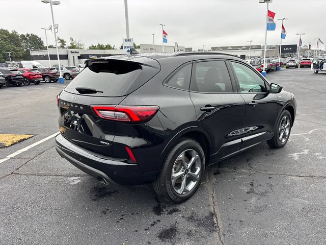 Certified 2024 Ford Escape ST-Line w/ Tech Pack #1 AWD/4WD image 7
