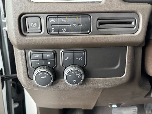 Used 2023 Chevrolet Tahoe Z71 AWD/4WD image 39