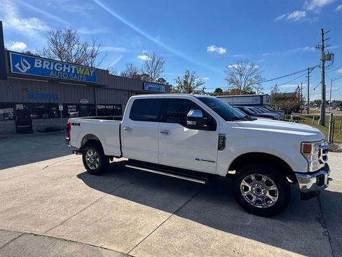 Used 2021 Ford F250 Lariat w/ Lariat Ultimate Package image 3