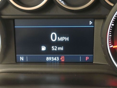 Used 2020 Chevrolet Silverado 1500 LT w/ Texas Edition RWD image 32