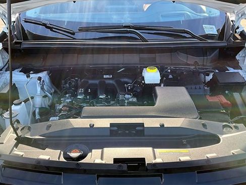 New 2025 Nissan Pathfinder Platinum image 12