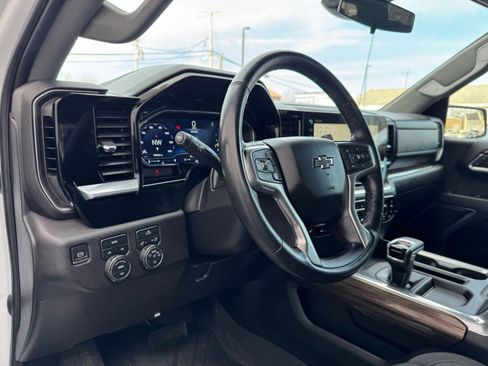 Used 2023 Chevrolet Silverado 1500 RST w/ Rally Edition AWD/4WD image 22