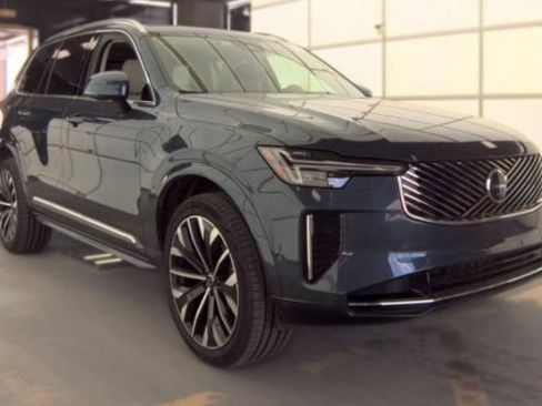 Used 2026 Volvo XC90 B6 Ultra AWD/4WD image 2