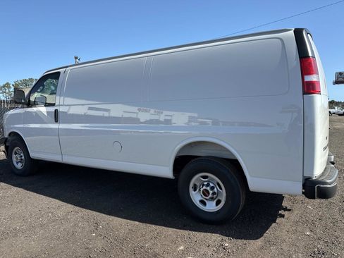 New 2026 GMC Savana 2500 Extended w/ Driver Convenience Package RWD image 5
