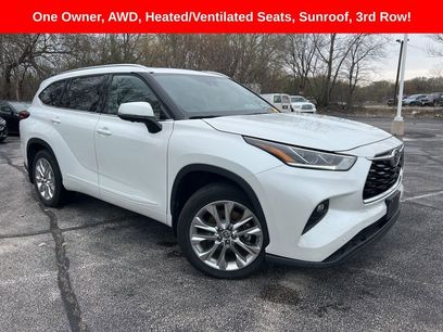 Used 2023 Toyota Highlander Limited