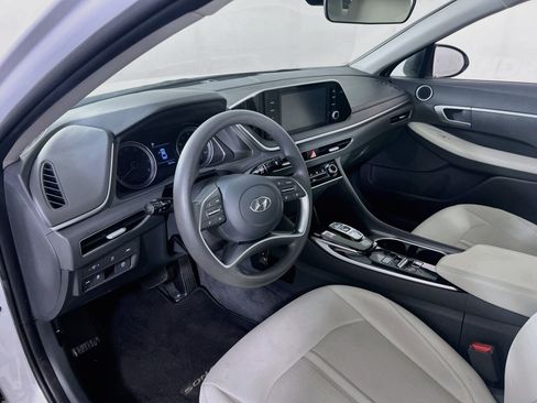 Used 2023 Hyundai Sonata SE FWD image 9