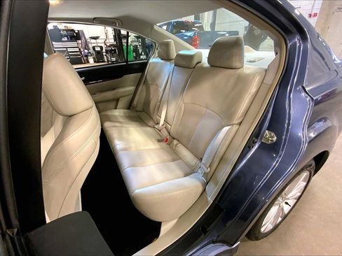 Used 2014 Subaru Legacy 2.5i Limited image 21