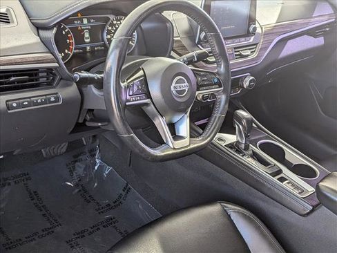 Used 2020 Nissan Altima 2.5 SL FWD image 9