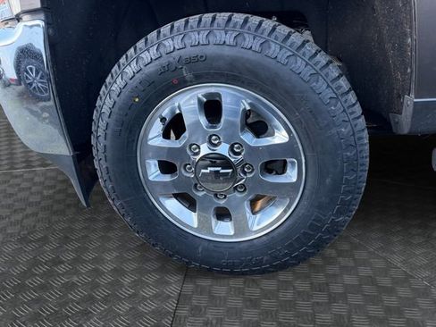 Used 2015 Chevrolet Silverado 2500 LTZ w/ LTZ Plus Package image 14