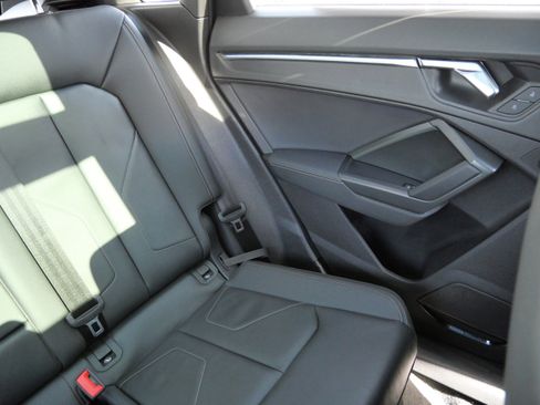 Used 2023 Audi Q3 2.0T Premium Plus w/ Premium Plus Package image 14