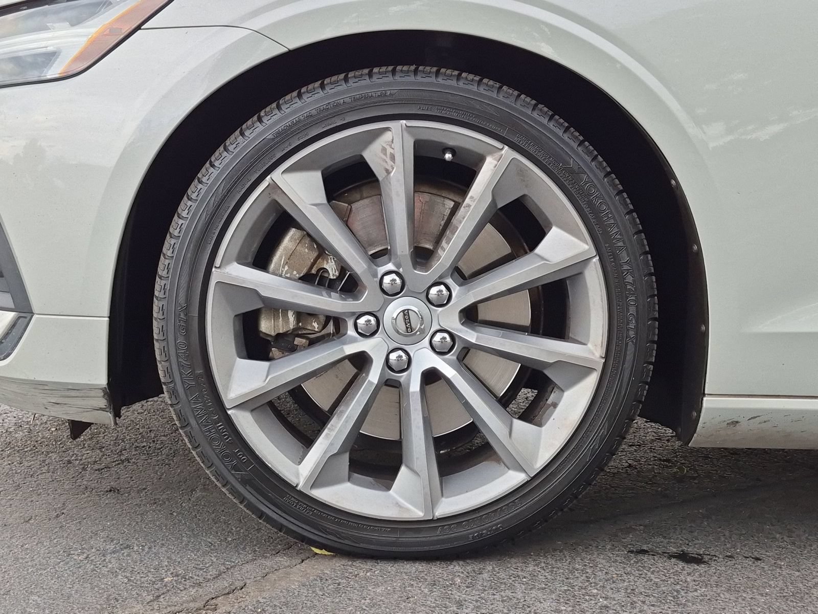 Used 2019 Volvo S60 T6 Momentum w/ Premium Package AWD/4WD image 11