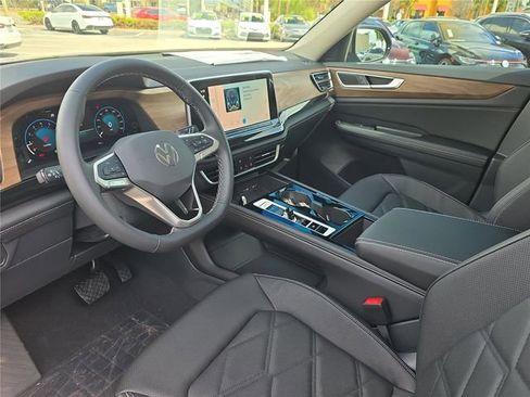 New 2026 Volkswagen Atlas SE image 17