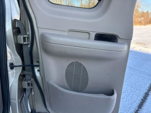 Used 2000 Ford F150 XL image 19