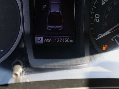Used 2017 Toyota Tacoma TRD Off-Road RWD image 23