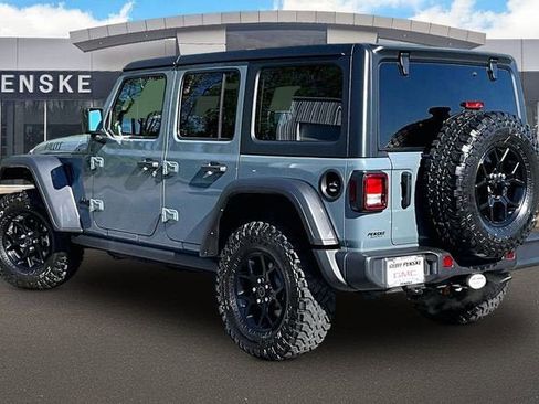 Used 2024 Jeep Wrangler Willys AWD/4WD image 12
