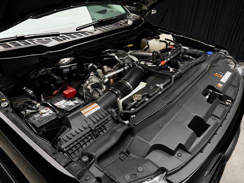 Used 2026 Ford F250 Lariat w/ Black Appearance Package AWD/4WD image 9