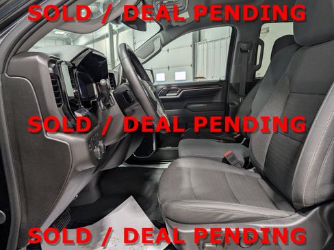 Used 2024 Chevrolet Silverado 1500 LT image 14