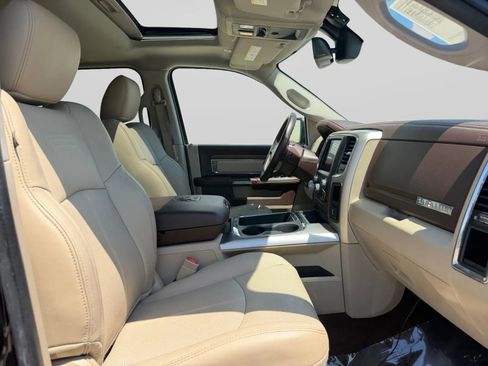 Used 2018 RAM 1500 Laramie w/ Convenience Group AWD/4WD image 35