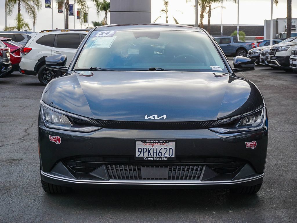 Certified 2024 Kia EV6 Light RWD image 2