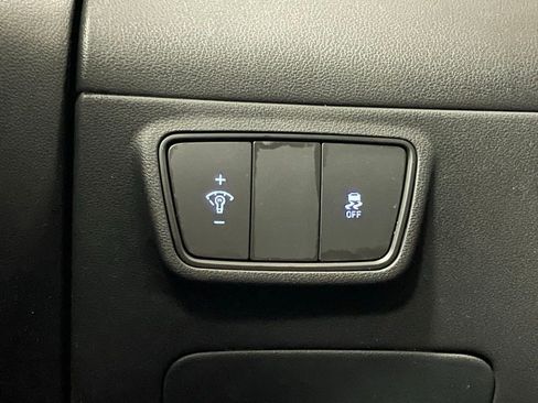 Certified 2023 Hyundai Tucson SE image 13