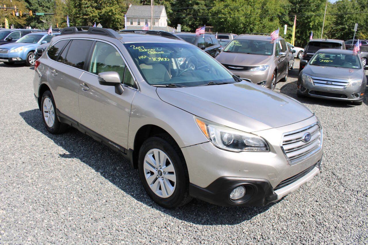 Used 2017 Subaru Outback 2.5i Premium AWD/4WD image 4