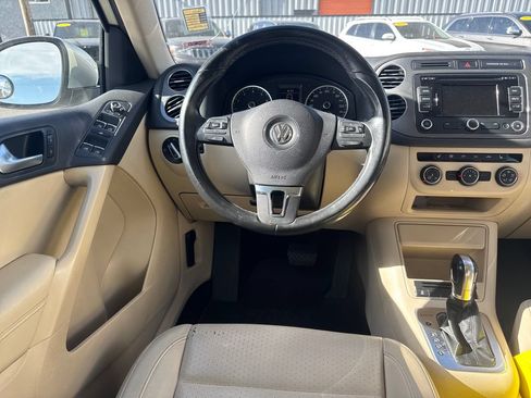 Used 2013 Volkswagen Tiguan SE AWD/4WD image 13