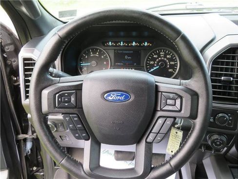 Used 2019 Ford F150 XLT w/ Equipment Group 302A Luxury AWD/4WD image 10