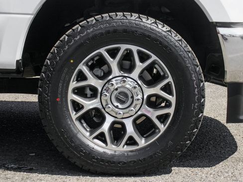 Used 2020 Ford F250 Lariat w/ Lariat Value Package AWD/4WD image 41