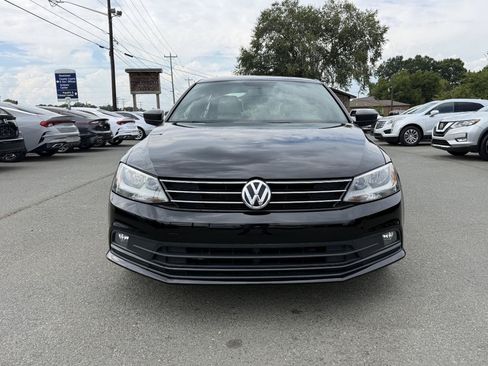 Used 2016 Volkswagen Jetta Sport FWD image 2