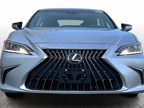 Used 2023 Lexus ES 350 image 2