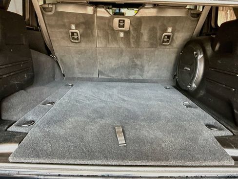 Used 2019 Jeep Wrangler Unlimited Sahara AWD/4WD image 25