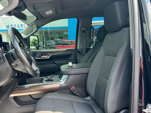 Used 2024 Chevrolet Silverado 2500 LT AWD/4WD image 11